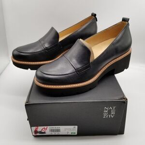 Naturalizer Women Darry Chunky sole slip On Loafers size 7W Black Leather Preppy